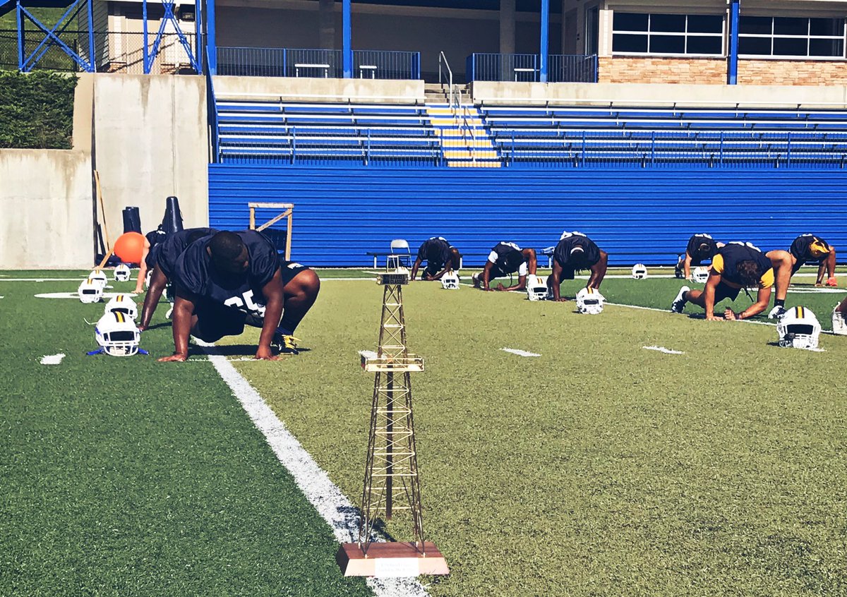 One Goal 🏆#BeatGlenville #ReadyForBattle