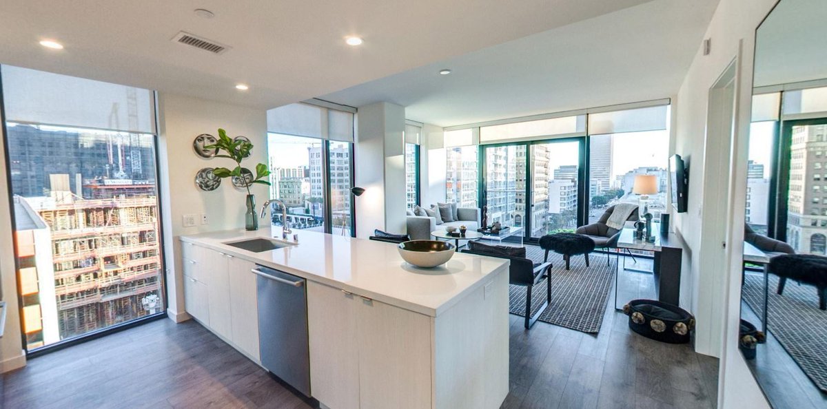 PotRentals's tweet photo. Our host Julia’s modern apartment in Los Angeles gives you 360 degrees of views of the city and makes sure every one of them is amazing. Only at https://t.co/FaECyEoQ0j! 
.
#rasta #thehighcircle #THCmember #cbd #cannabishospitality #cannabiscommunity #cannabsculture #potrentals https://t.co/KxOWnXYlD9