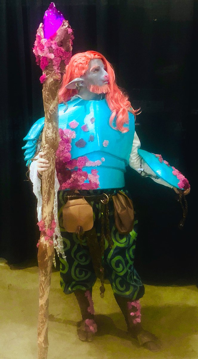 Dragon_Sparkles's tweet photo. My full #CaduceusClay cosplay from #keystonecomiccon
So many firsts in this piece biggest are armor and staff/lighting
I love caduceus so much and it was a joy bringing him to life. Thanks to @executivegoth for creating such a great character
#CriticalRole #CriticalRoleCosplay https://t.co/o51k1l7rGd