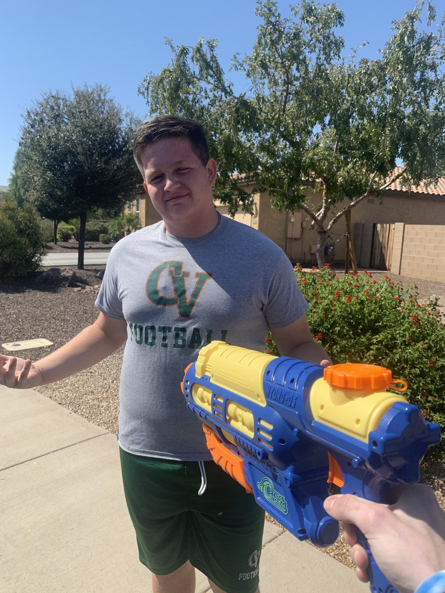 Diego Valles from pew pew is out @assassinscv2020