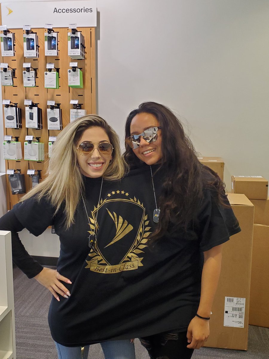 1EstebanAcuna's tweet photo. First the #DogTags and now awesome #Shirts Thanks @tracySprint and @mark_nachman for the awesome shirt. We got a 4X so we had to have some fun with it! #PerformanceMatters #GoldStatus #RetailFun #SprintFun #BestInClass #RolePlay #DogTags https://t.co/AJgetOZoZf