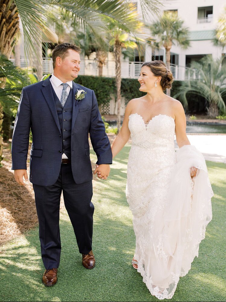 With hurricane Dorian coming keep your loved ones close and stay safe!!! Here’s a lovely moment captured of Chelsea and Eric to keep a smile on your face! 
#trustpinnacle #charlestonweddingplanner #charlestonweddingdj #happycouples #hiltonheadwedding #downtheaisle #weddingplanner