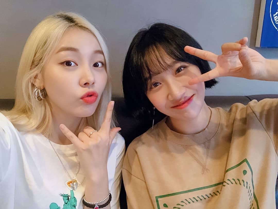 [INSTAGRAM] 04.09.19 - Atualização da Euna em seu Instagram pessoal:

"Faz muito tempo desde a última vez que te vi~♡♡♡
Haha é sempre um prazer te encontrar, unnie!!! @.ashleybchoi
É ótimo conversar com você unnniee😍"