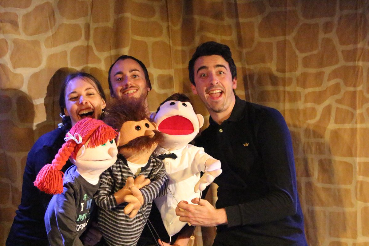 RevWhoGuest's tweet photo. Shakespeare from the servants' point of view - #MacbethTheMusical @WhiteBearTheatr is a joy. You realise you've always wanted to see a puppet version of the tragedy. Who can resist Lady M singing "Man Up - Kill the King" & "Am I Going Mad?" Clever and fun @StageSplinters https://t.co/c3cqj9gcUe