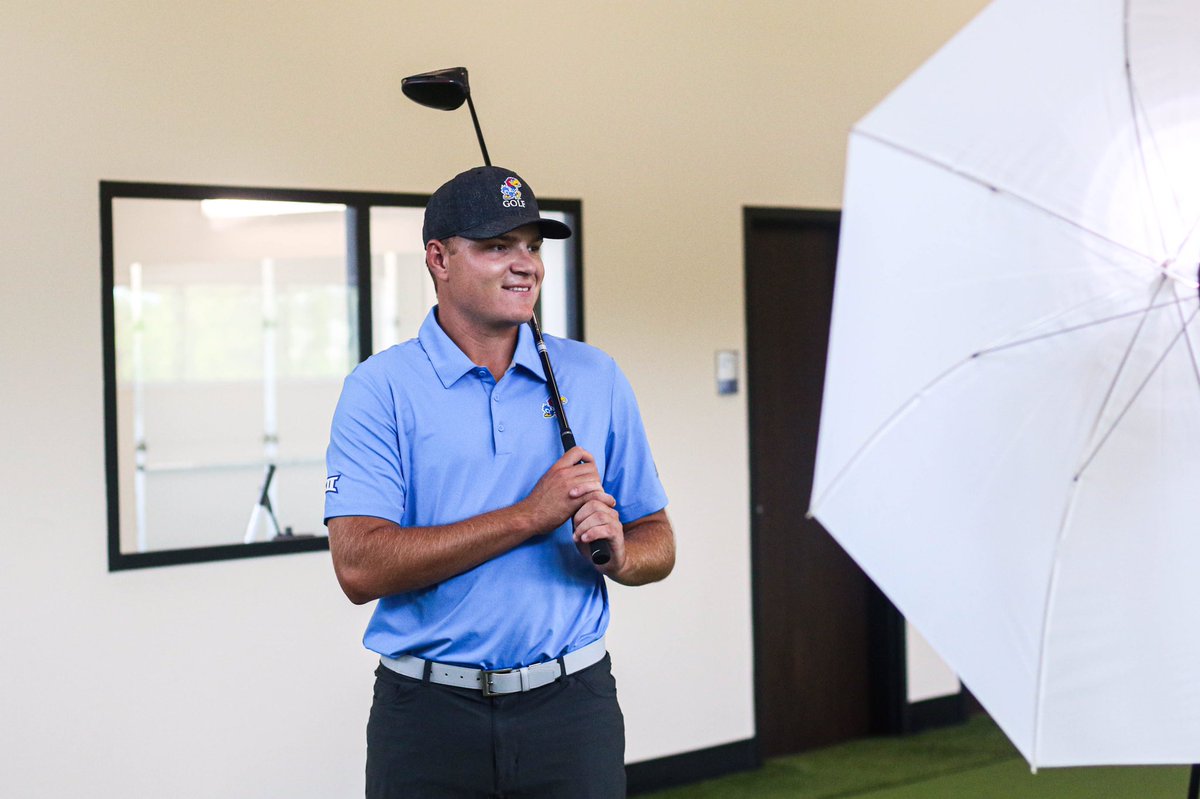 KUMensGolf's tweet photo. Smile for the camera 📸

#RockChalk https://t.co/yyaCevxJi6