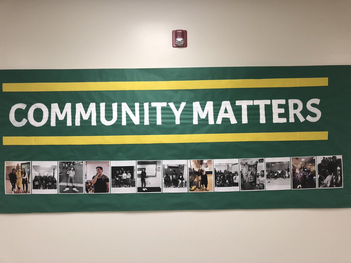 eagles_ems's tweet photo. Evergreen students enter the hallways with Eagle pride, believing in themselves and each other! https://t.co/lheDlZT7sg
