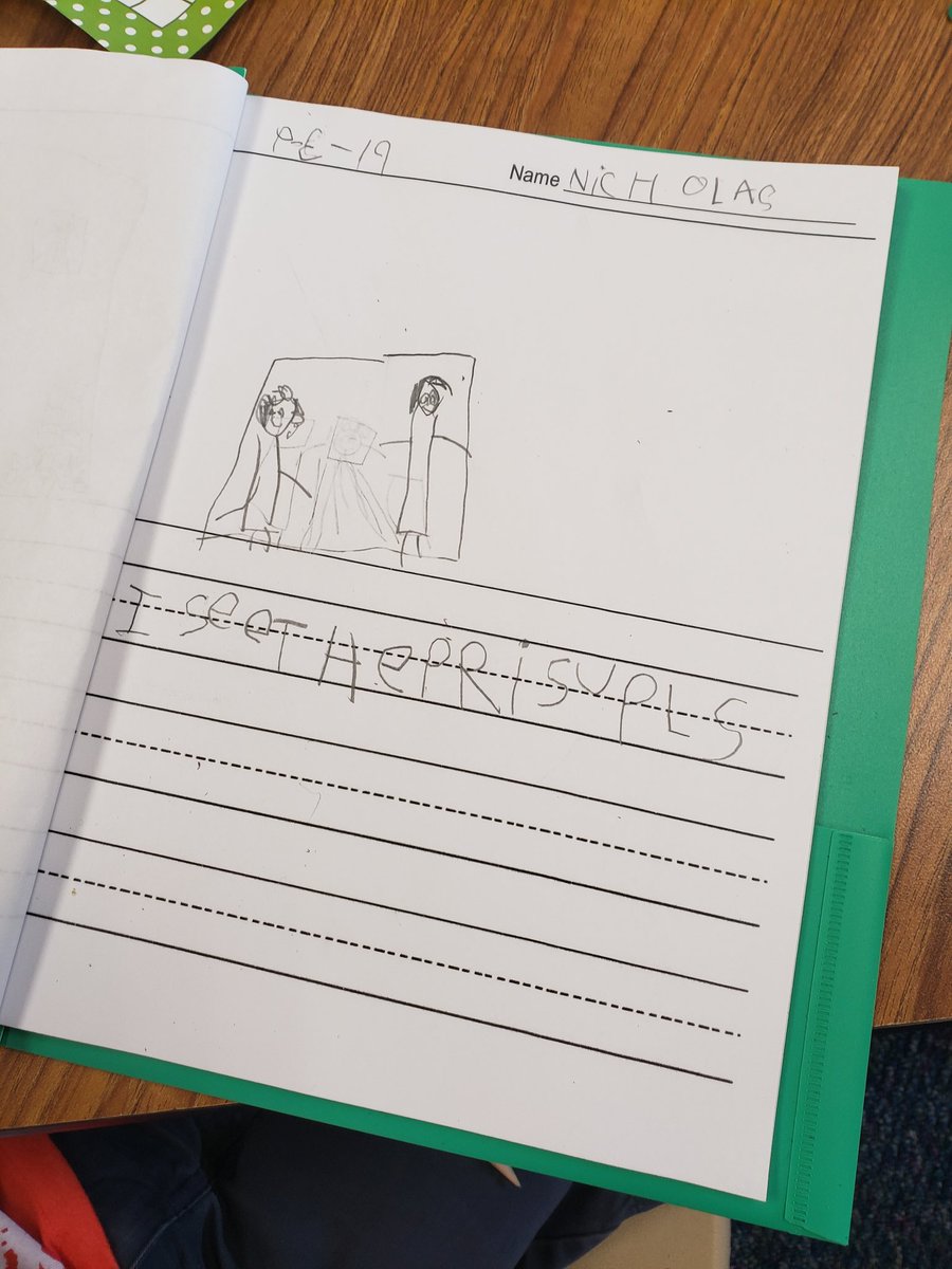 mrssessums's tweet image. "I see the principals." ❤ #proudteacher #kindergarten #draftbook #announcements @LindseyElem