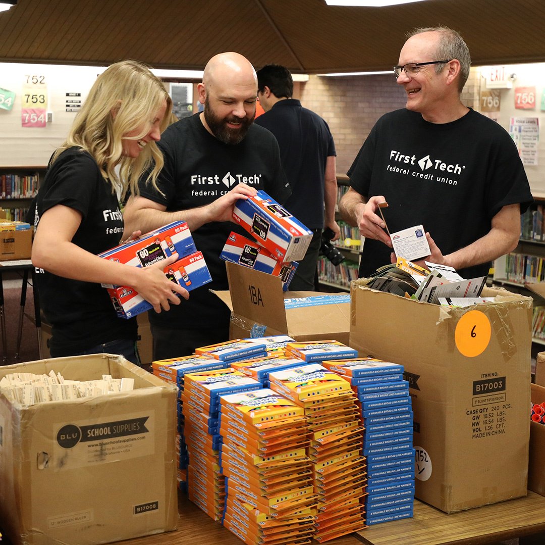 FirstTechFed's tweet photo. School supplies can cost upwards of $100 per student, a heavy financial load for some families. In partnership with Family Giving Tree (CA) and @pencilpete (OR) we're creating supply-packed backpackβand setting our kids up for a successful school year!
#FirstTechGives https://t.co/TFA4MN5sI1