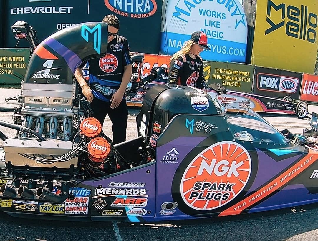Megan Meyer found herself in the winners circle #aeromotivefuled ! Thanks for running our product and keep up the great work! ! 👍

*

*

visit our website for product information 

Link aeromotiveinc.com 

*
#wearefueldelivery #dragsters #nationals