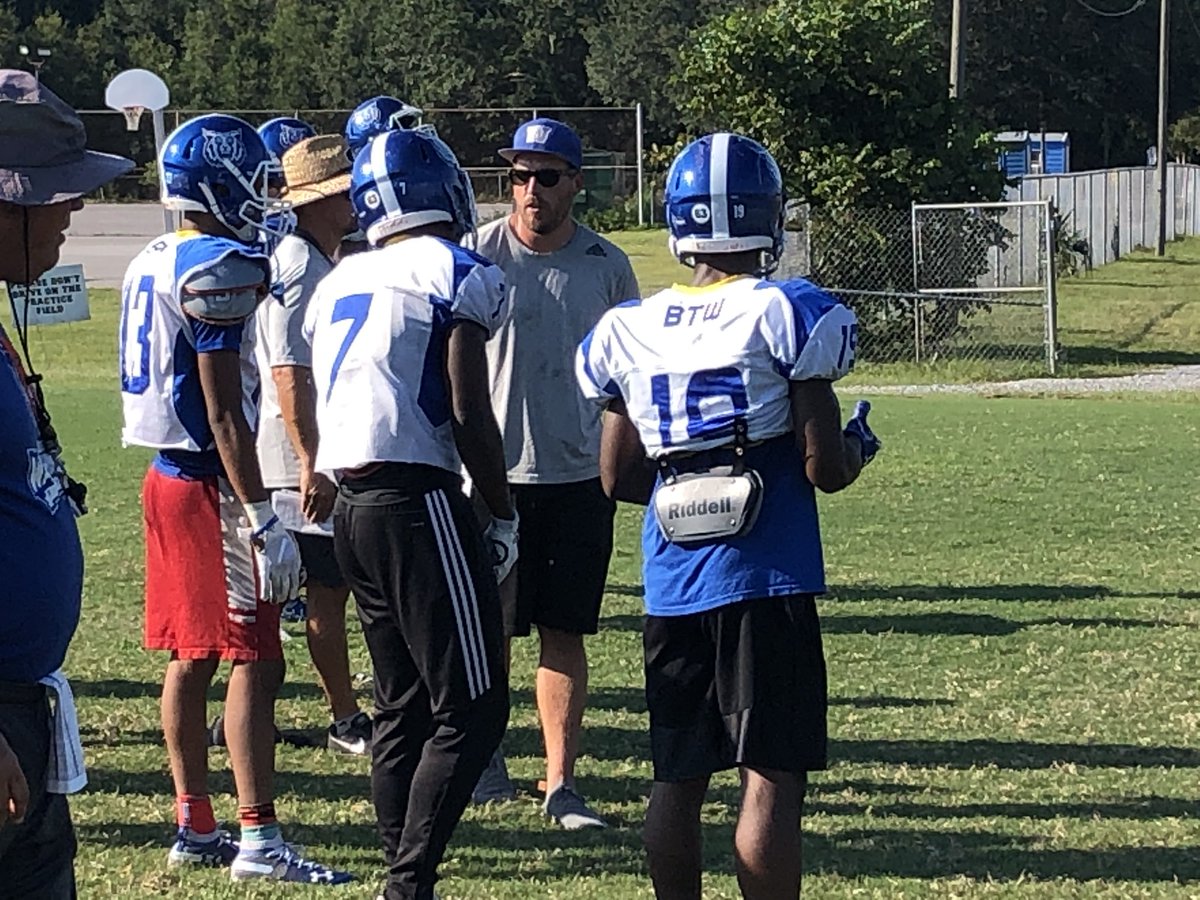 stevenissim's tweet photo. It’s a whole new attitude @BookerTFB . 12 straight losing seasons hit rock bottom at 0-10 last season, but the Wildcats seem totally transformed under @tommyjoewhiddon . Spotlight story coming Friday #PrepFootballFinal @weartv https://t.co/7HnvBDKsY7