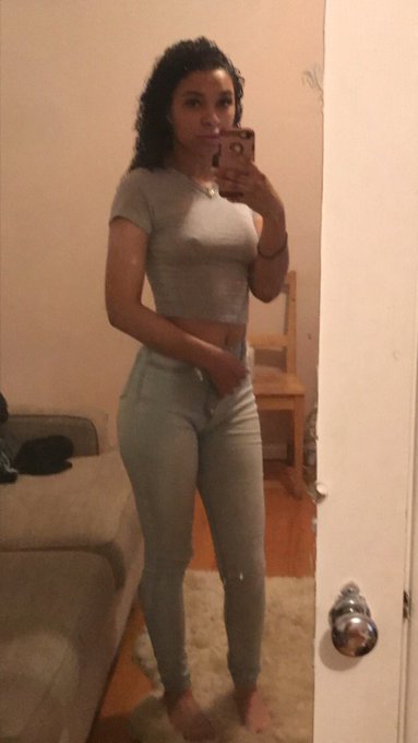 How tall do I look https://t.co/ZkLf2RY6LG