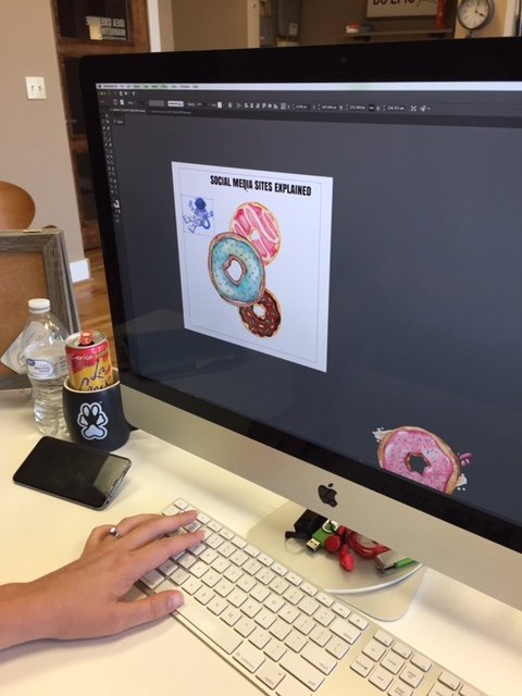 idea_creative1's tweet photo. Need a logo or other design work? Our 'design guru' @Hesssdesign has you covered! She's working on a new project for the office as we speak. #smarkidea #design #artwork 

https://t.co/mi3x3LvDlr https://t.co/ikVUhyVIhr