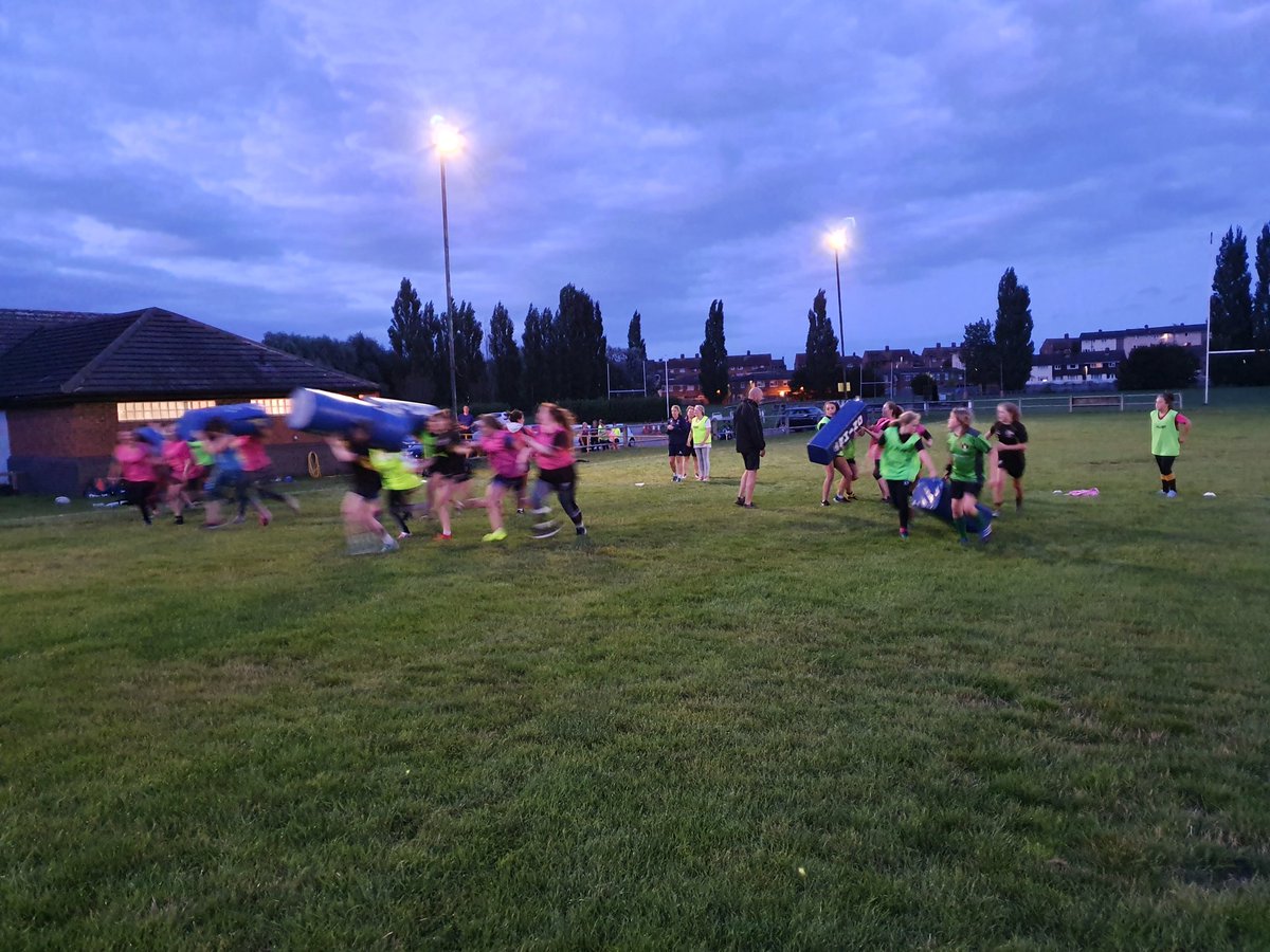 Tewkesbury Girls Rugby🏉🐯 (@trfc_girlsrugby) on Twitter photo Inner Warrior Challenge accepted!
Great fun this evening at Tewkesbury RFC and lovely to welcome some new ladies and girls.
Thanks to coaches Jess, Pete, Dan and Teri for a great evening. 🏉🏉
#innerwarrior #thisgirlcan #WePlayRugby
<a href="/EnglandRugby/">England Rugby</a> Inner Warrior Challenge accepted!
Great fun this evening at Tewkesbury RFC and lovely to welcome some new ladies and girls.
Thanks to coaches Jess, Pete, Dan and Teri for a great evening. 🏉🏉
#innerwarrior #thisgirlcan #WePlayRugby
<a href="/EnglandRugby/">England Rugby</a>