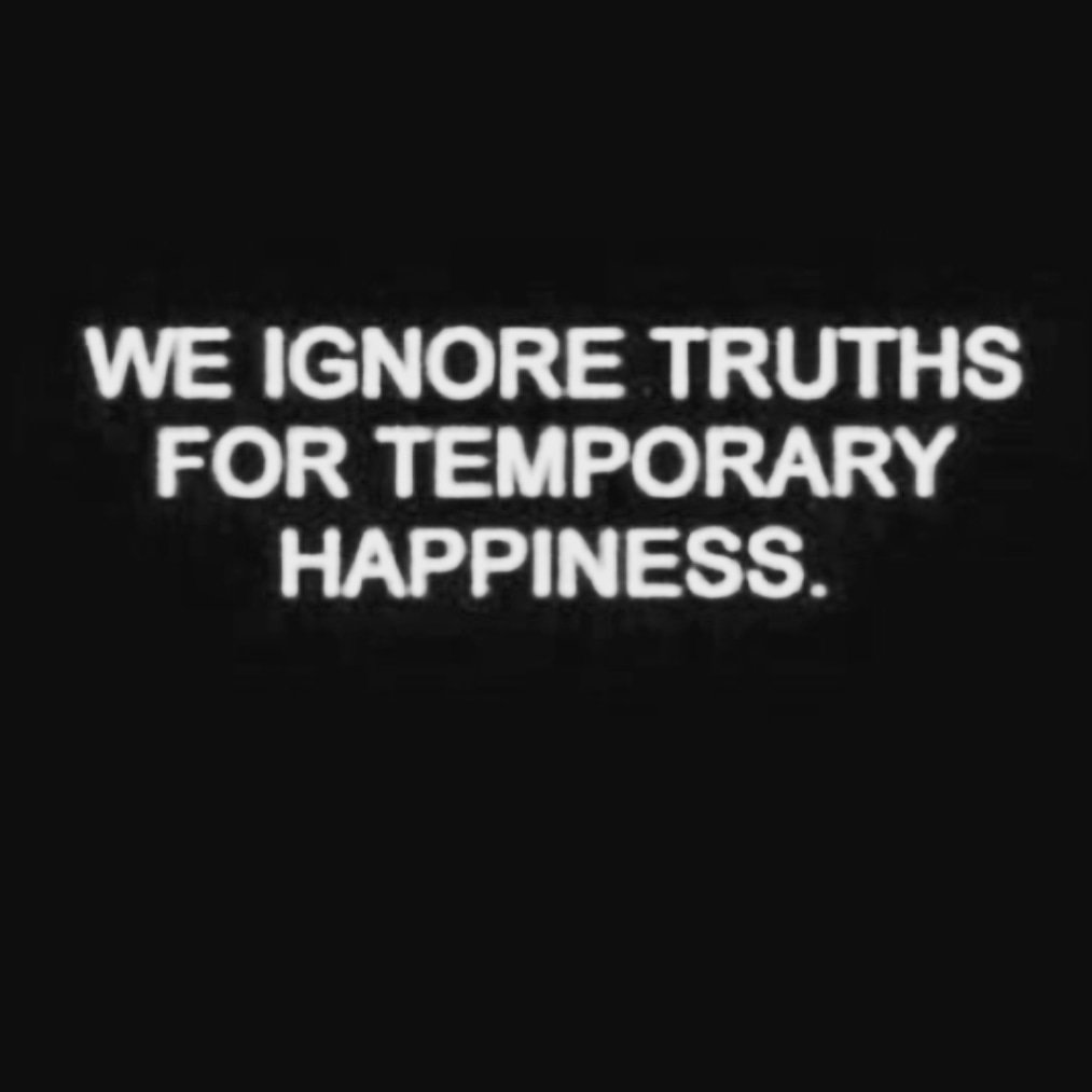 KimParraway's tweet photo. Better to face the TRUTH in the beginning. Deal with it and determine if its in your best interest to move forward or cut things off. Temporary Happiness can often times lead to feeling damaged and heart broken in the end. #FaceTheTruth #DealWithFacts #TheMarriagePlanner https://t.co/hQ9zLd4Ted