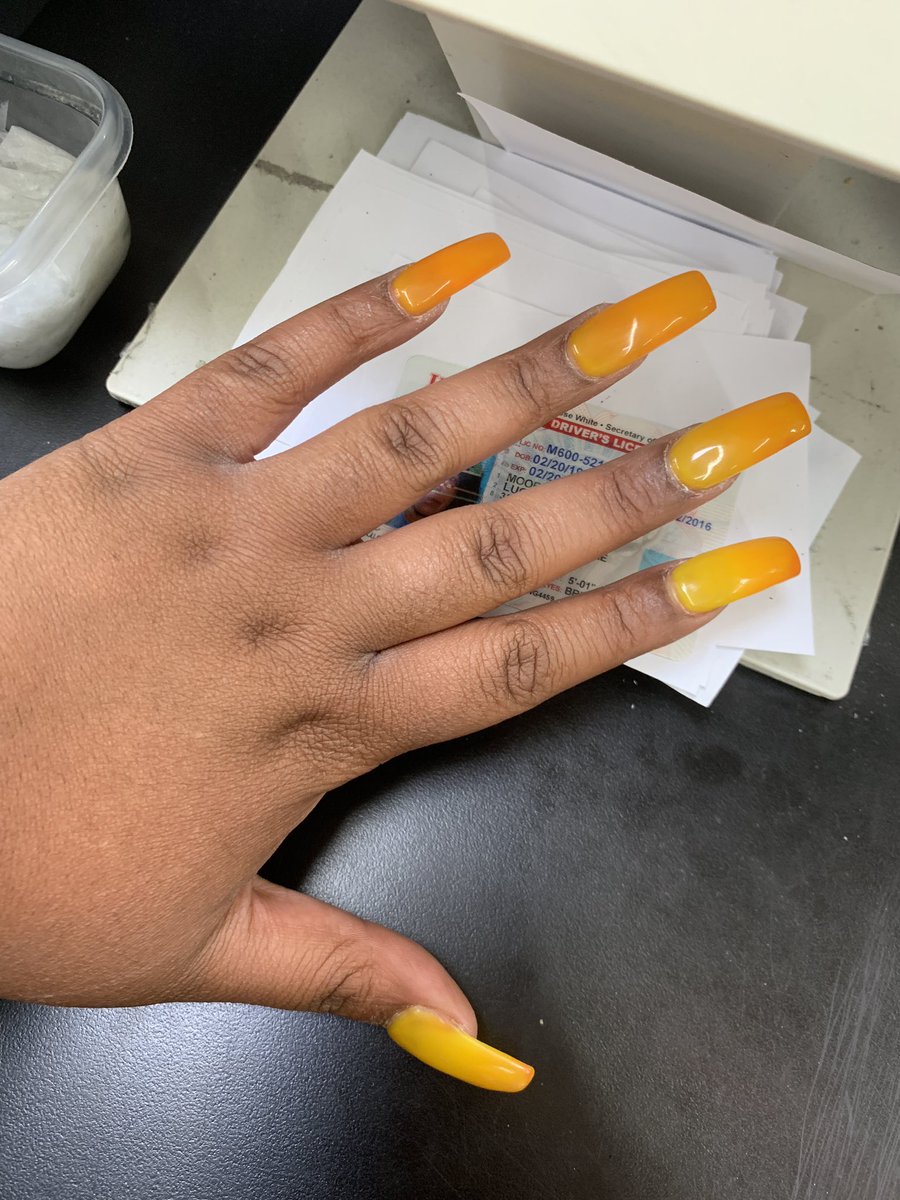 KeepinUpWChops's tweet image. I just love this set 🥰💅🏽 #moodchange @ShowYourClaws
