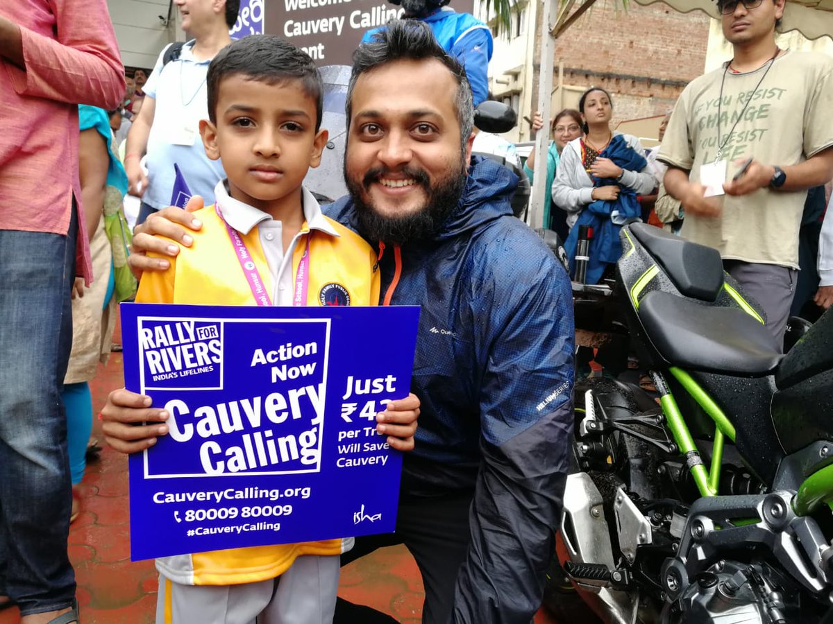 SadhguruJV's tweet photo. 8-year old Arjun Raj from Hunsur contributed one tree from his pocket money to revitalize Cauvery River. Blessings. -Sg #CauveryCalling #CauveryDiaries #FREEINDIAOfWaterCrisis https://t.co/i0XIsXixHJ https://t.co/N3d0EC4cCD