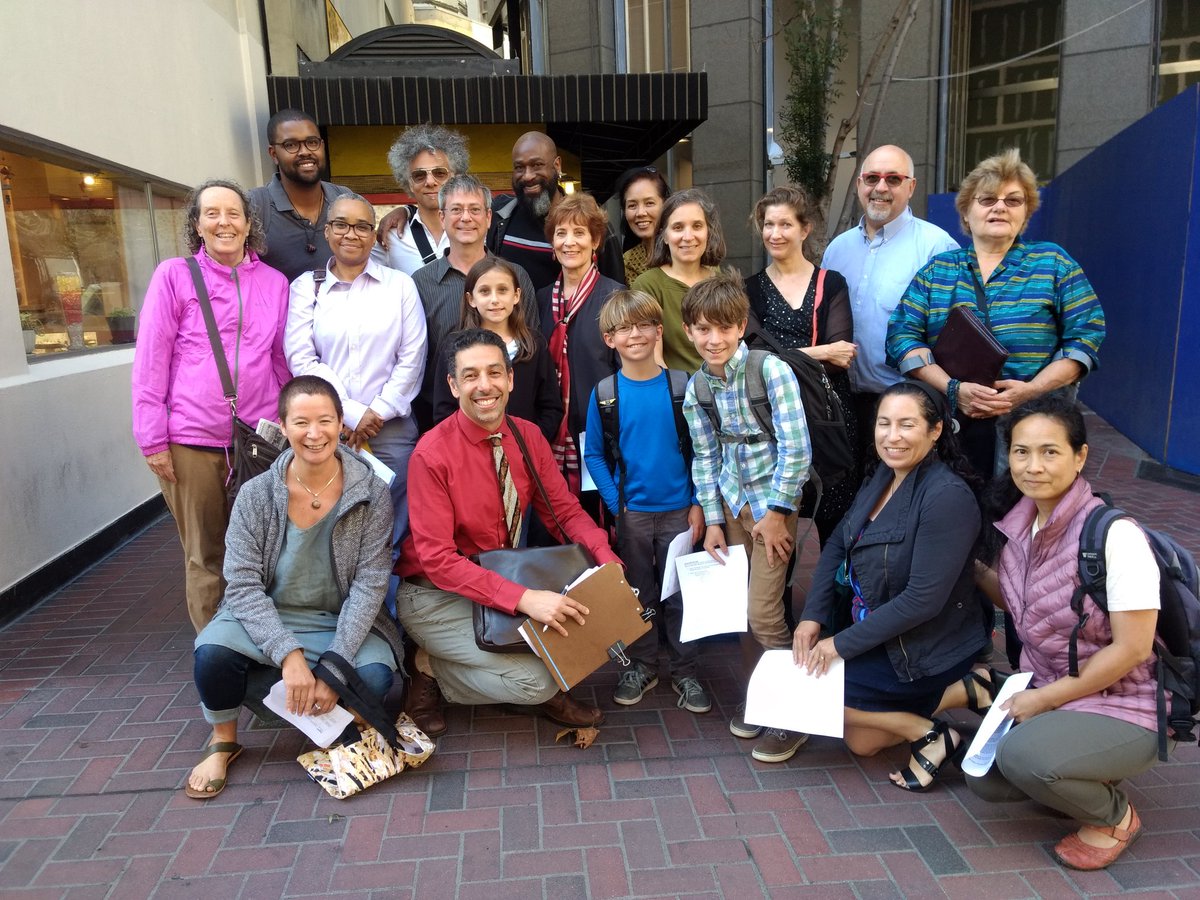 We are asking Sen.Feinstein to declare #ClimateEmergency. @MobilizeClimate