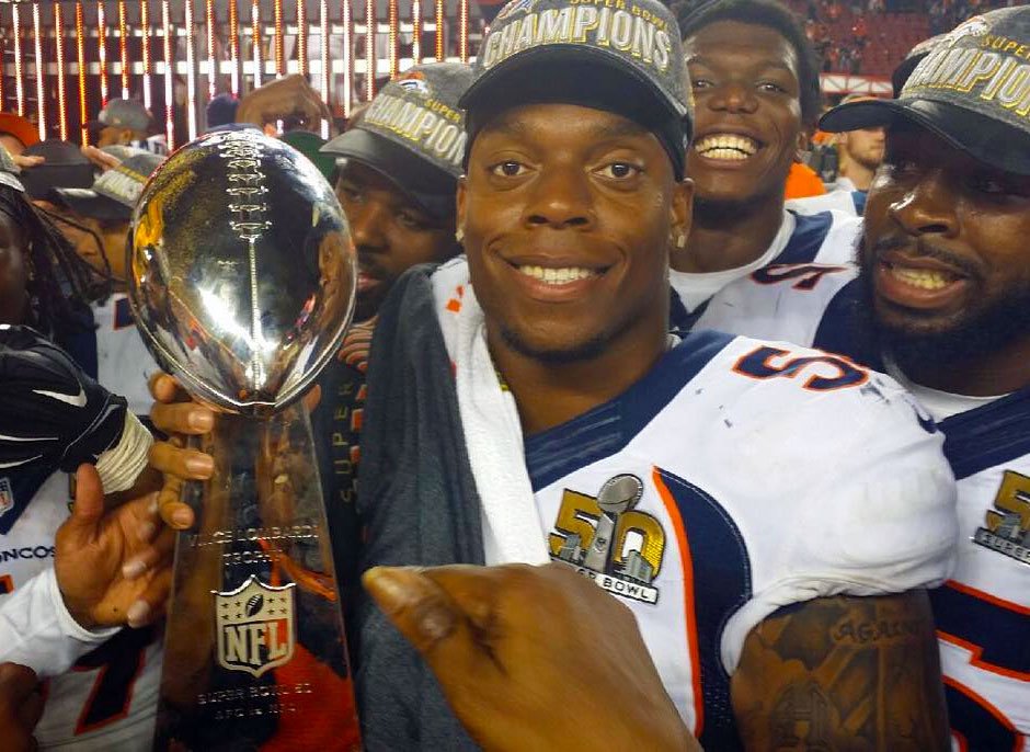 sincityshadow's tweet photo. @BMarshh @hbo @raiders That's messed up, keep working hard! #SB50Champ @Broncos https://t.co/a1arJt0wIT