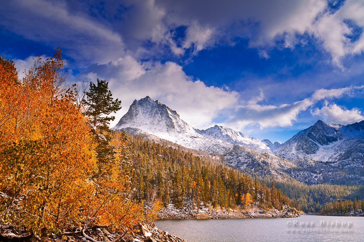RussBishopPhoto's tweet photo. Change is in the Air [blog post]: https://t.co/pRwgRojM8S 
~
When the fall colors will peak is anyone's guess, but that's part of the beauty of the season...
#autumnleaves #fallcolor #california https://t.co/3ShyzIjgZT