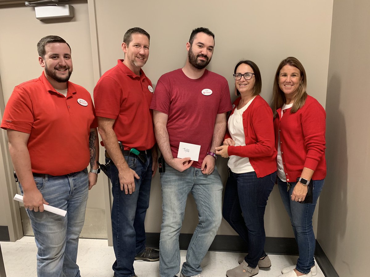 So proud of these 3 dedicated Business Owners! They are the true Bosses of the store!! #bossaward #t0108