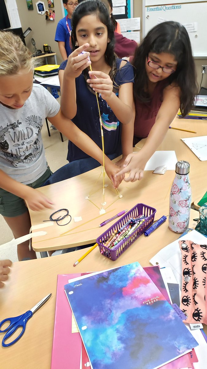 mrcookbcps's tweet photo. How tall of a tower can you build with spaghetti and tape that can hold up a large marshmallow? 5th graders from @HoneygoElem broke the 20 inch mark! Check it out! https://t.co/gL7920jr7f