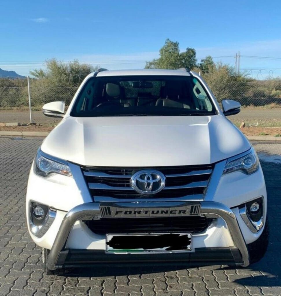 CarsZw's tweet photo. 2018 Toyota Fortuner
20 000kms on the dash
Automaric with tiptronic
Stylish mags
Turbo diesel motor
Daytime drive lights
Led lights
Nudge bar
7 seater SUV
Recent import
Superb allround
$46 000 (USD Cash neg)
Call or app 0774412061
#bcnz #brtoyota https://t.co/g8bFiBS4S5