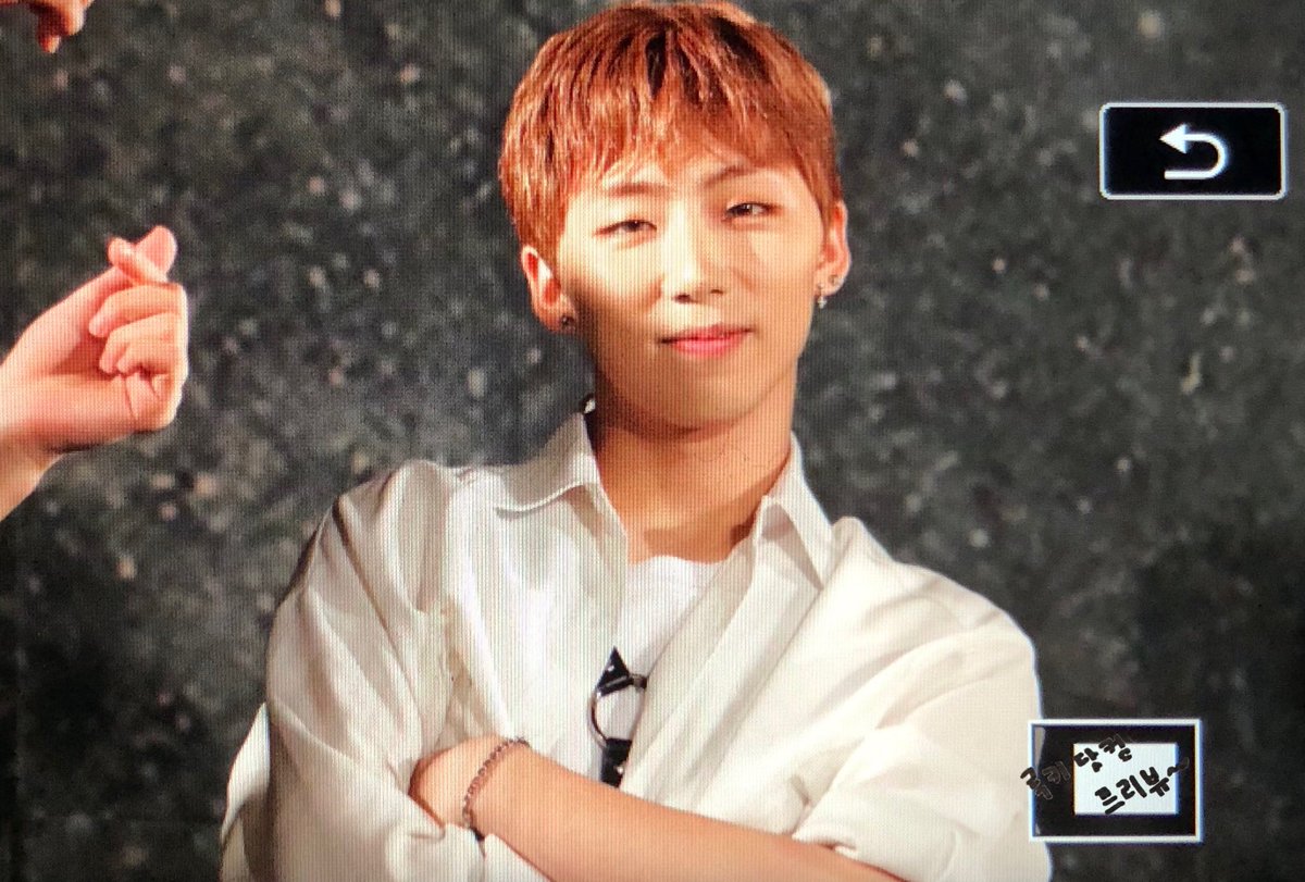 20010419_com's tweet photo. 190904 2부 포토타임 프리뷰

(   '-'  )ง❤️

#BIT #비아이티 #Rookie #루키 #ルキ #정현석 @BIT5_official https://t.co/CTigNuawgM