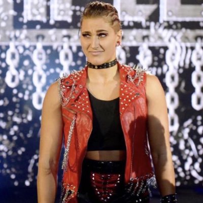 LetMeInRP's tweet image. The face I make when someone says that Leonard Nimoy isn't the best Spock (yes I love star trek 😂)