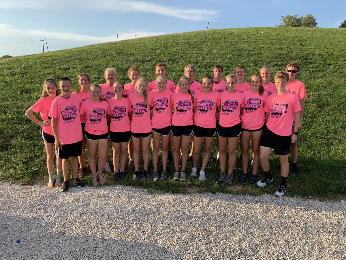 "Don't underestimate me just because I wear pink" sporting our new shirts today!!👚💪