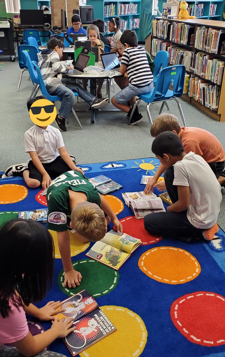 mellissasanchez's tweet photo. Our @ME_Mustangs are learning how to access and read books in different formats with different devices! They love both print & digital books! Books are available 24/7 @ https://t.co/8k17ztrW4M #WEareME #MustangNation #EquippedForLife #ProfileOfAGradute https://t.co/AWwXmcUjeG