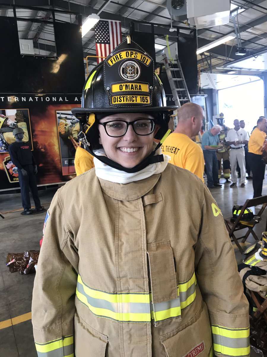 Darrinkellypgh's tweet image. Get out of her way!!!!! Going to the roof with @RepOMara at @PghFireFighters #Fireops