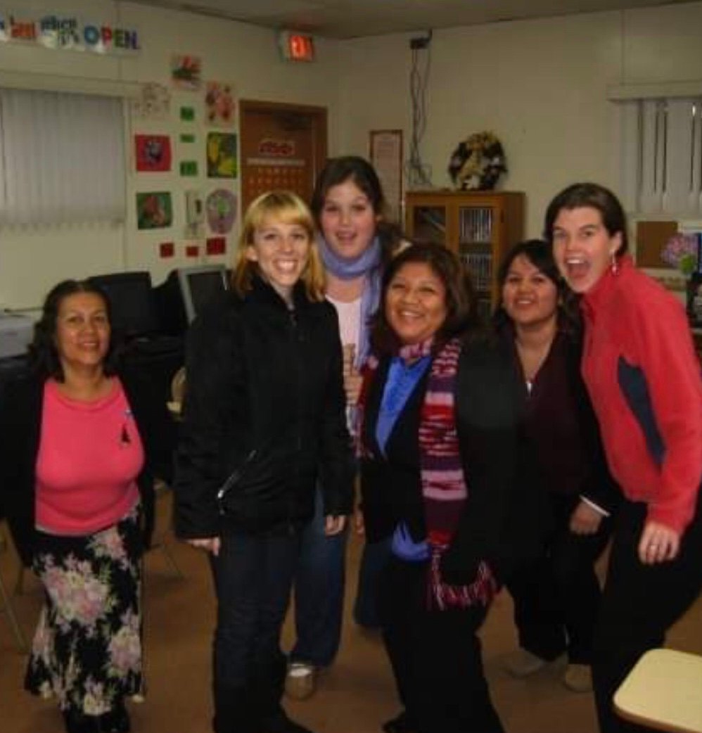 mary_c_wall's tweet photo. PUMPED for @NYCSchools going #BackToSchoolNYC tomorrow! throwing it back to the days before iPhones with some (grainy!) pics of me teaching in LA! #FDOS #TeacherLife https://t.co/zvd9zIaQIE