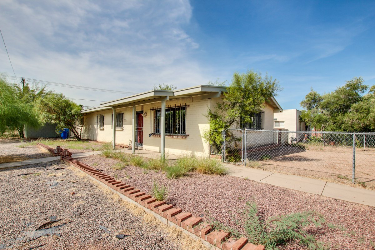 Curt Stinson On Twitter Just Listed Located Right Next To Sal