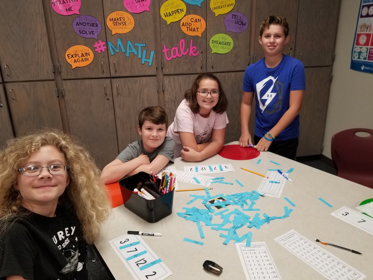 WatsonFC17's tweet photo. Learning order of operations is FUN!!! PEMDAS!!!! Can you do it?? #PEMDAS #mathisfun #engagesaisd #5thgrademath #fortconchoiuniversity https://t.co/uhJKFPMXm4