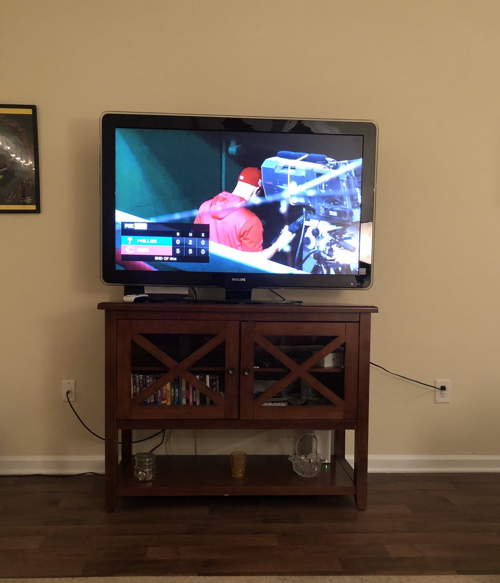 theAmyMCR's tweet photo. This AM on the show I was talking about having to get a BF for the fall so i have a big TV to watch ๐ on bc dudes always have nice TVs & a listener called in & said I could have his old one bc he just upgraded to a 60โ so I got a free new 55โ TV ๐๐๐ฅณ #itslit #imgeekingout https://t.co/OFs4nfBzED