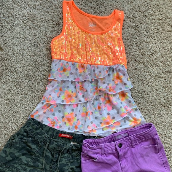 labella_cbd's tweet photo. So good I had to share! Check out all the items I'm loving on @Poshmarkapp #poshmark #fashion #style #shopmycloset #ivivva #justice: https://t.co/G2G3A5JYMY https://t.co/mF5Ljf7zZz