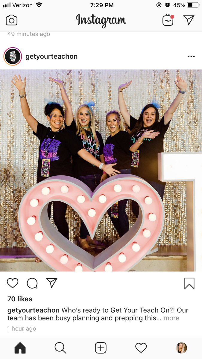 Andrea Manos tweet media