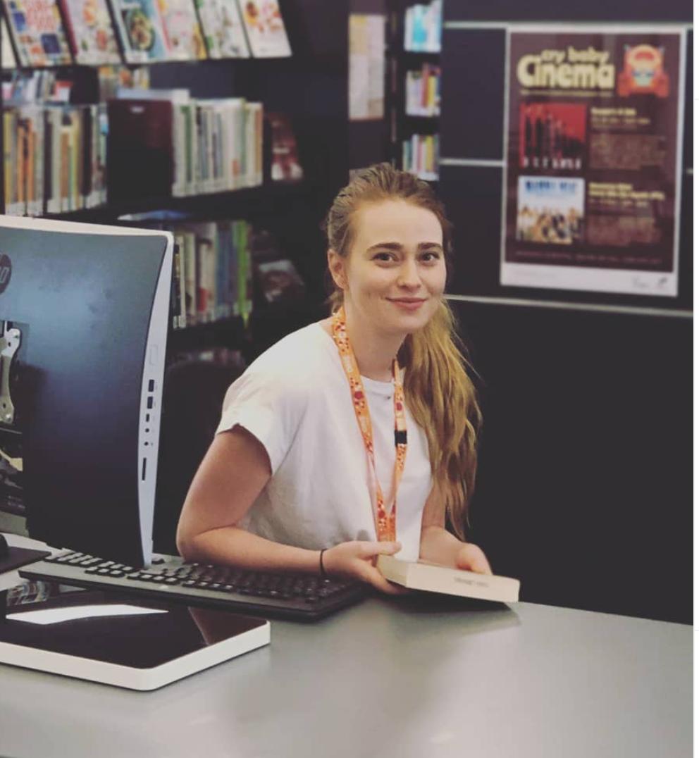 YarraLibraries's tweet photo. Join our team!
We are looking for extraordinary customer service officers to engage with our diverse community across our 5 library branches. https://t.co/ichLZbbAJJ https://t.co/ZobHUFILXu
