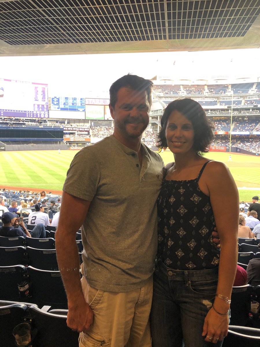 MamaGercks76's tweet image. #ATTNYY #yankees ❤️ with my guy and my Texas friend :)