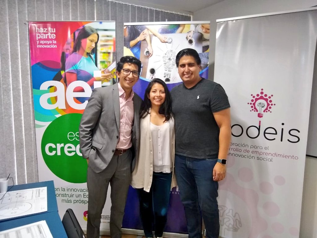 CODEIS (@codeis_ec) on Twitter photo El día de hoy fue un gusto haber contado con Guillermo Zárate fundador de <a href="/Cuestionarix/">Cuestionarix</a> en la incubación acelerada del reto #Tracklink 💯😎👩🏫! El día de hoy fue un gusto haber contado con Guillermo Zárate fundador de <a href="/Cuestionarix/">Cuestionarix</a> en la incubación acelerada del reto #Tracklink 💯😎👩🏫!