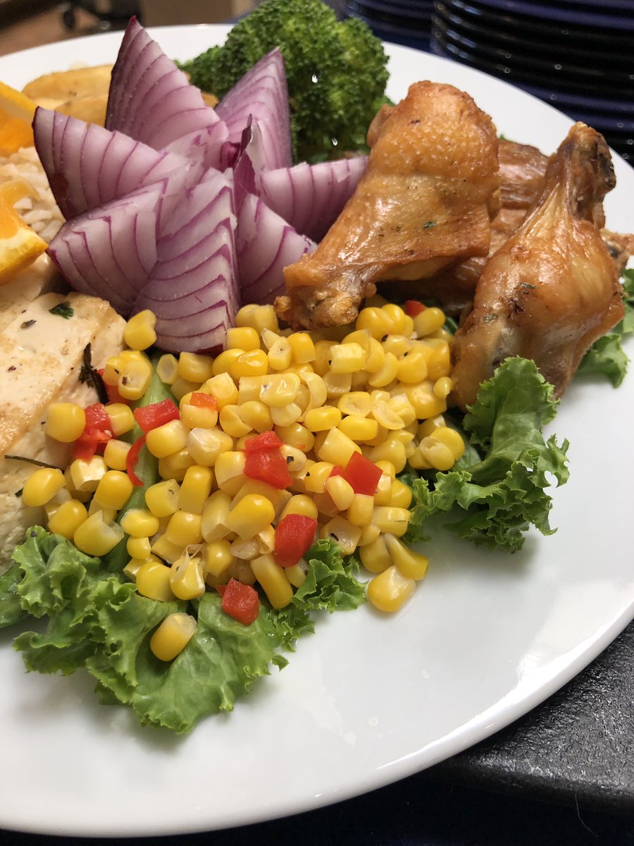 GCUDining's tweet photo. Todayโs #wingwednesday at Harvest Kitchen ๐๐ฅ Or, skip the poultry and try our tofu instead! #yum @gcu #feedtheherd #lopesup #extrasauceplease @GCU_FacultyDev https://t.co/3AZ36BiwCv