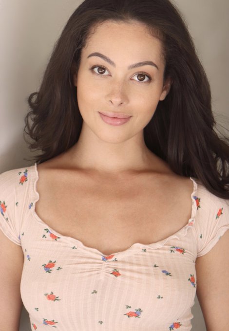 New head shot from @chloefarnworth 💗 https://t.co/cQ1LZN5iwA<a class="tags" target="_blank" title="On Twitter" href="/?out=eyJ0eXAiOiJKV1QiLCJhbGciOiJIUzUxMiJ9.eyJpYXQiOjE3MjIxMDA4MzUsImlzcyI6InR3cG9ybnN0YXJzLmNvbSIsIm5iZiI6MTcyMjEwMDgzNSwiZXhwIjoxNzUzNjM2ODM1LCJyZWRpcmVjdF91cmwiOiJodHRwczovL3R3aXR0ZXIuY29tL2NobG9lZmFybndvcnRoIn0.7V2YnDVY_b1Uj9uFsVfeTp4qIj9y7QvNWOT7gFXkgPM3dyR-NN3YHCE-BdmCIKz8CX9smIEPOGSANIMKsDnReQ">@chloefarnworth</a>