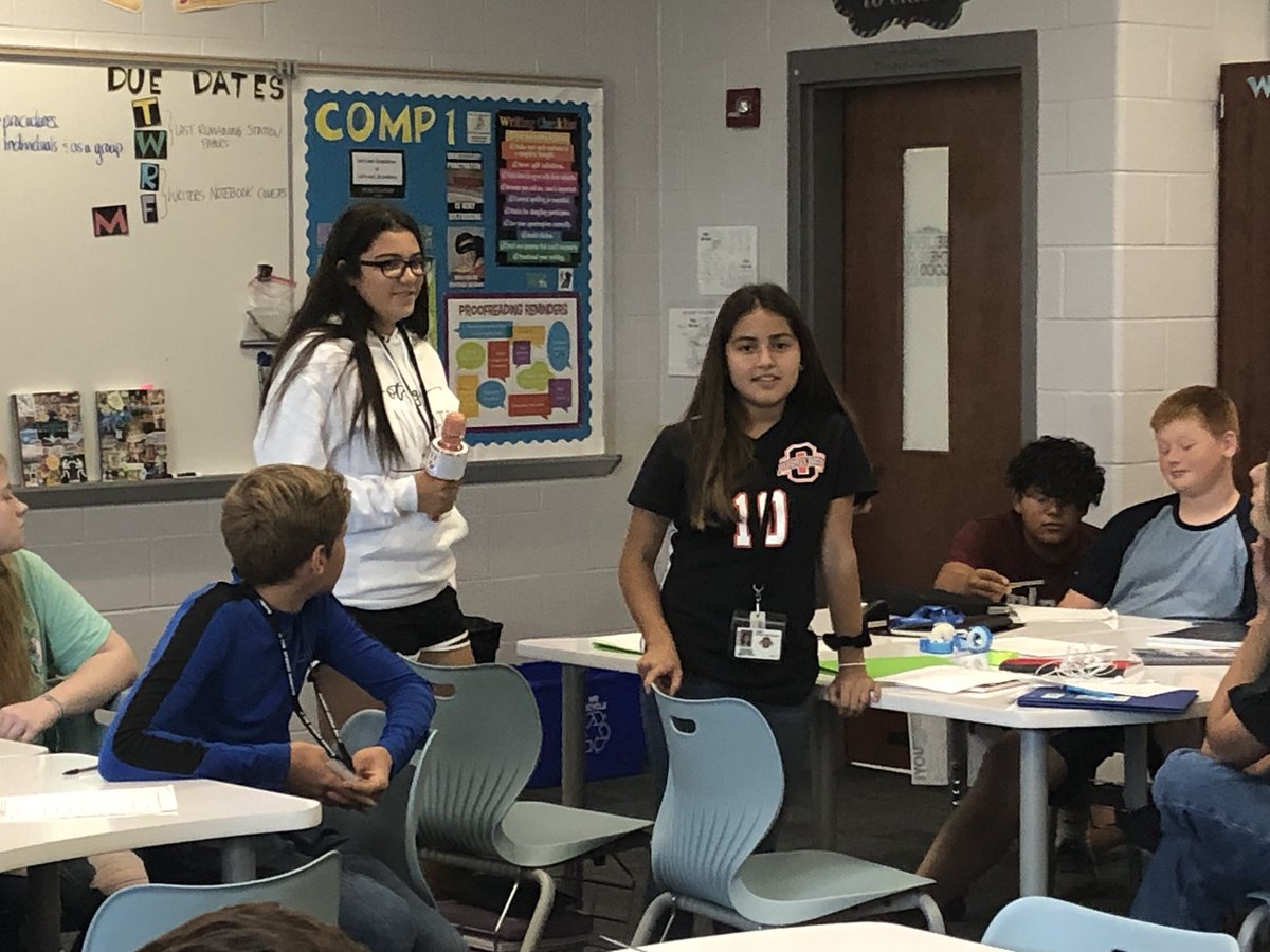 SpeakerRepeater's tweet photo. From @TeenTeacherLA. Love my new #BlueToothMicrophone! Yesterday and today #English9Krupp students interviewed one another and introduced their partners to the class with my fancy microphone! 🎤 #PublicSpeaking #OtsegoKnights https://t.co/39c5Dqj7tu