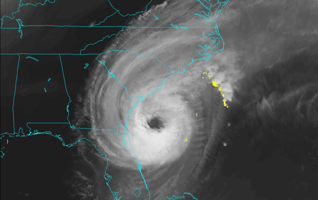 Hurricane #Dorian strengthens again, targeting the Carolinas through Thursday. Life threatening storm surge and flooding are possible: nymetroweather.com/2019/09/04/hur…