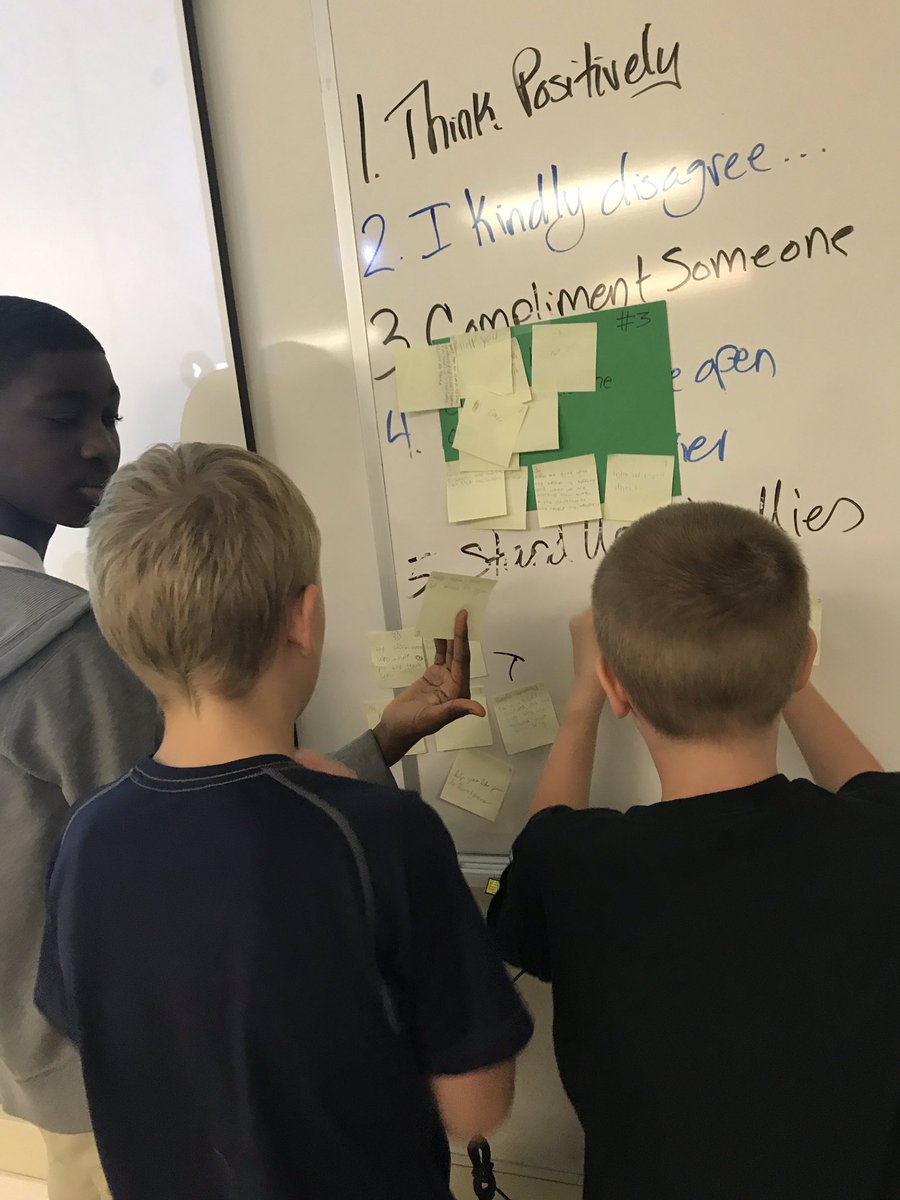 Jacque_Bayless's tweet photo. So much collaboration. Ss reflected and discussed on their needs in class in a gallery walk. Class finished with Ss scouring my classroom library looking for the perfect just right book. Exhausted but happy. Ss need movement. Choice Matters #LearnwithBayless https://t.co/jKL0MXYgXv