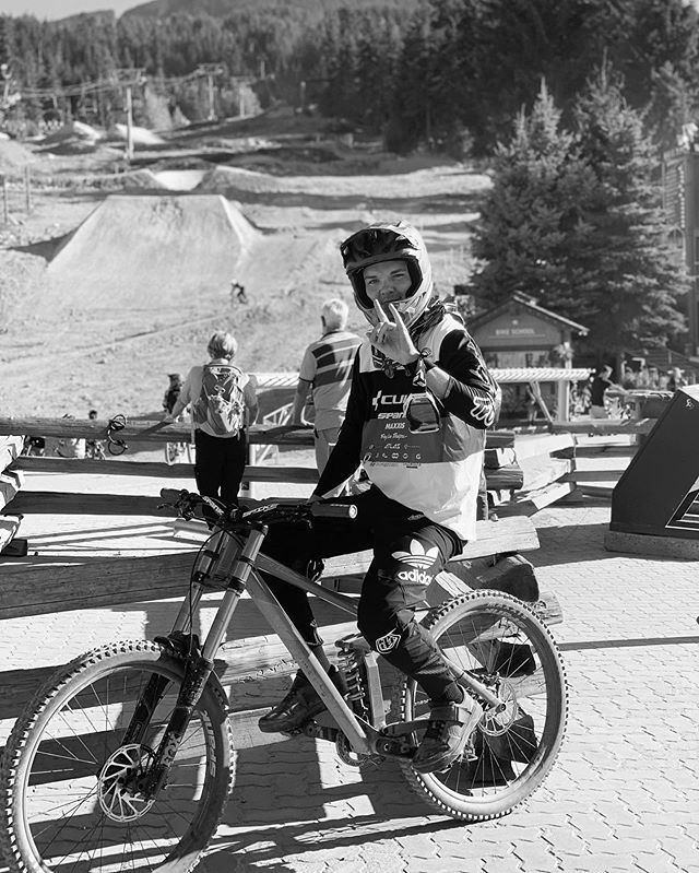 HarryJMHead's tweet photo. Ripping’ turns and slappin’ berms! 🤘🏼🤠🤘🏼Getting in the laps before next weeks @steviesmithdh BC Cup!
.
📸: @maurina_c 2019-09-04 @whistlerbikeprk , BC //
.
#HeadRacing
@cubebikes_ca #cubecanada
@cube.bikes #cubebikes #becube
@obsessionbikes #obsession… https://t.co/5nsciNsmRt https://t.co/LCfawe99PP