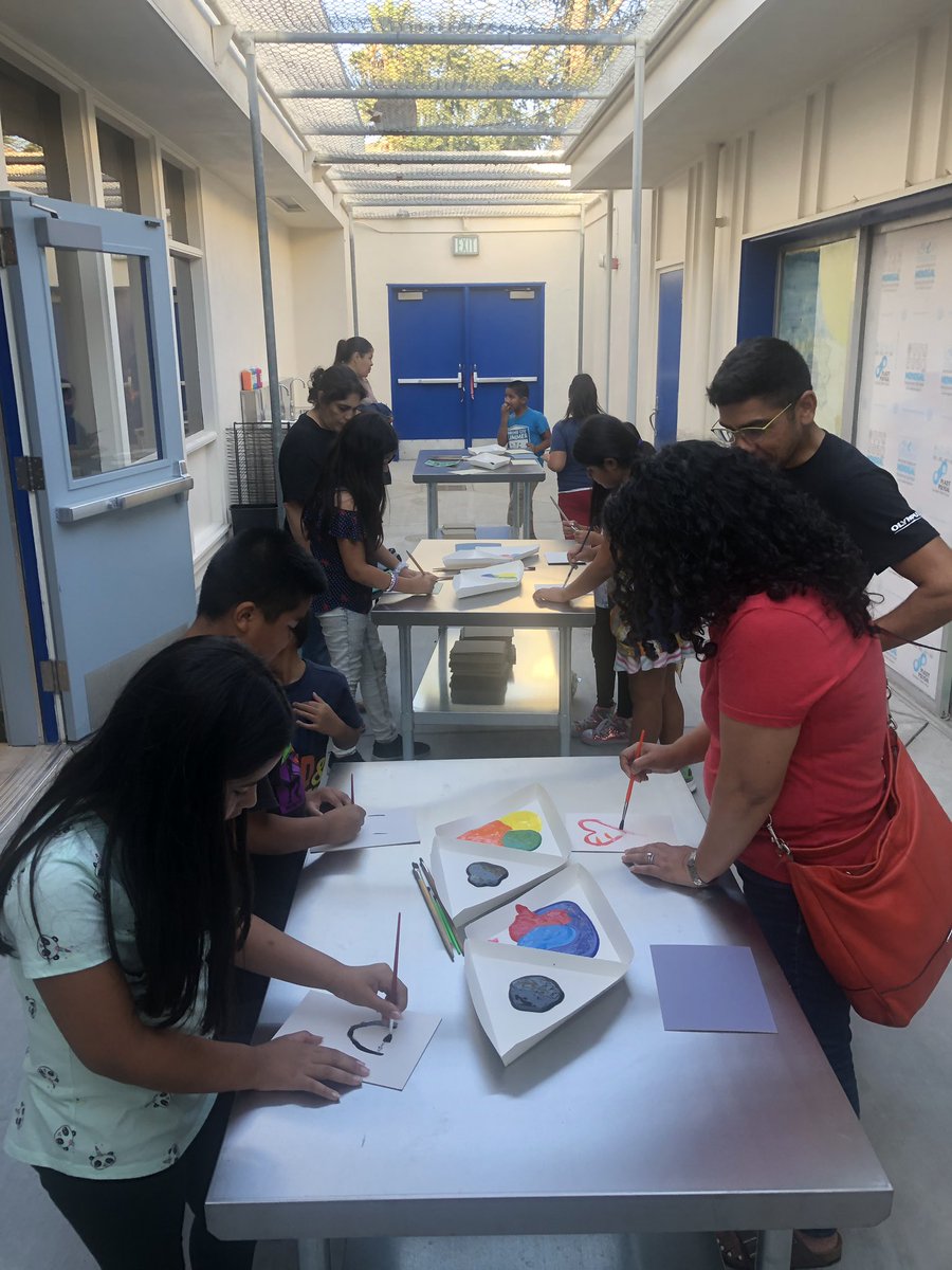 BUSDFuentes's tweet photo. #ThankYou Berryessa community for providing the funds for flexible instructional spaces @BerryessaUSD #pathwaytothefuture💙 #MeasureL #Toyon https://t.co/wCzjFohj3q