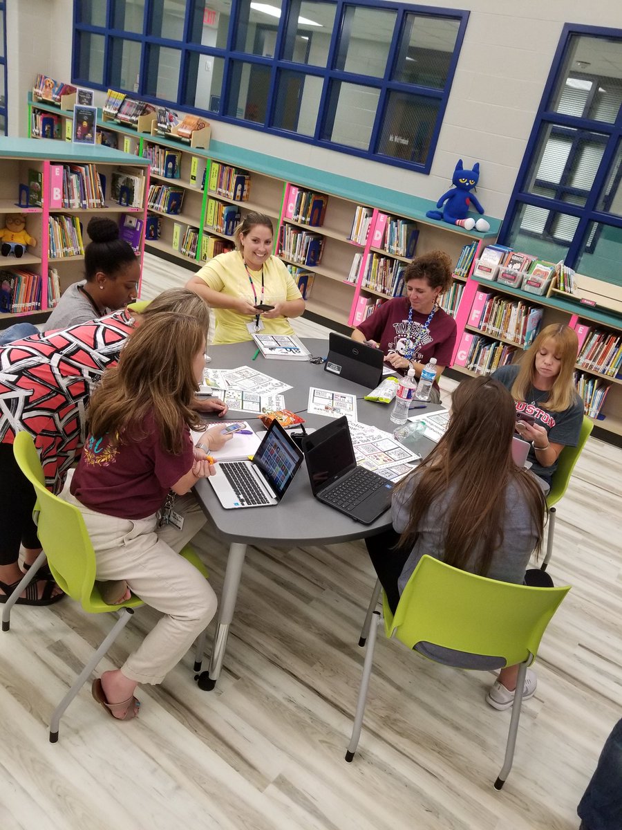 drlakethacooper's tweet photo. Where do I start? I'm glad you asked. #popuplearninglab Teachers learning from other Teachers is what we are about! Thank you to @HumbleISD_DL for the TILT platform as a vehicle for Teacher growth.👌#building #authentic #learning #communities https://t.co/IMYw0kNFdI