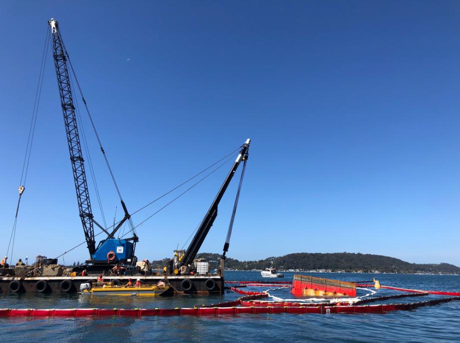 7news Sydney On Twitter Pittwater A Barge Carrying A