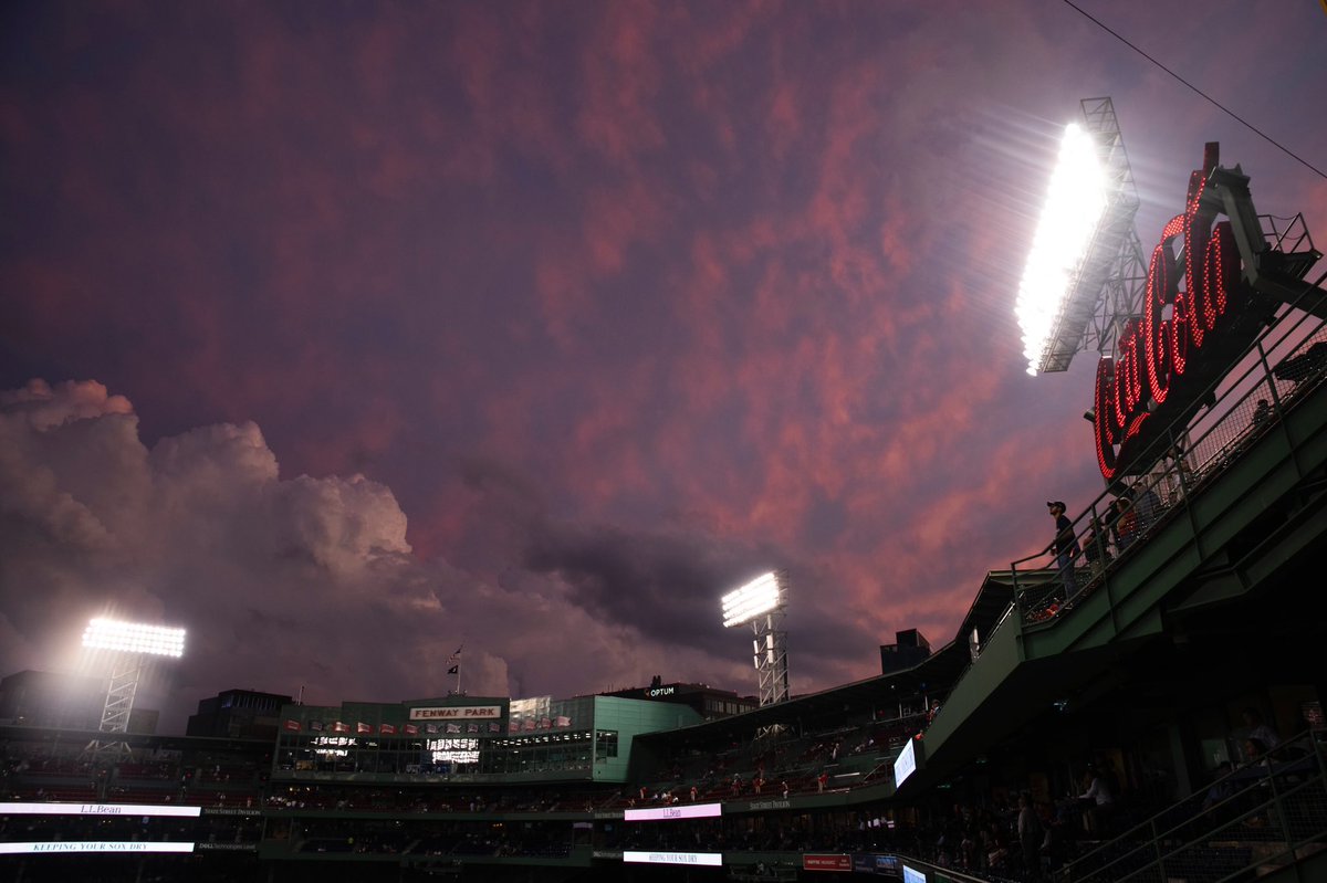 fenwaypark tweet picture